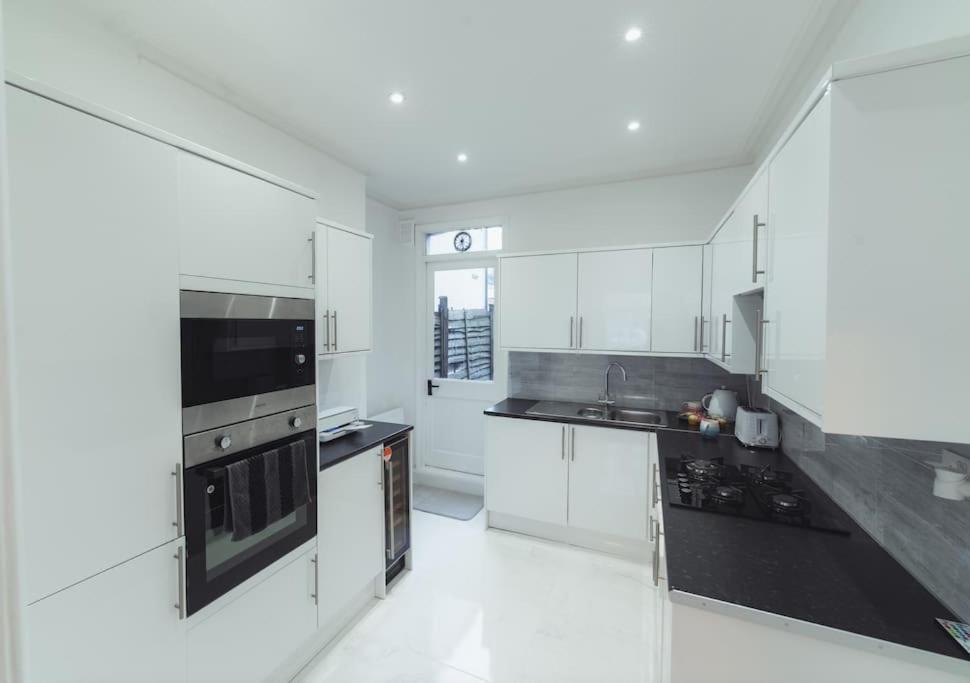 Appartement 1 Bed - Wifi - Pet Friendly - Harrow Extérieur photo